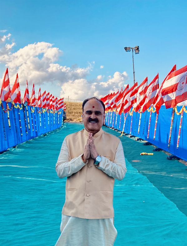 Dinesh Pandya