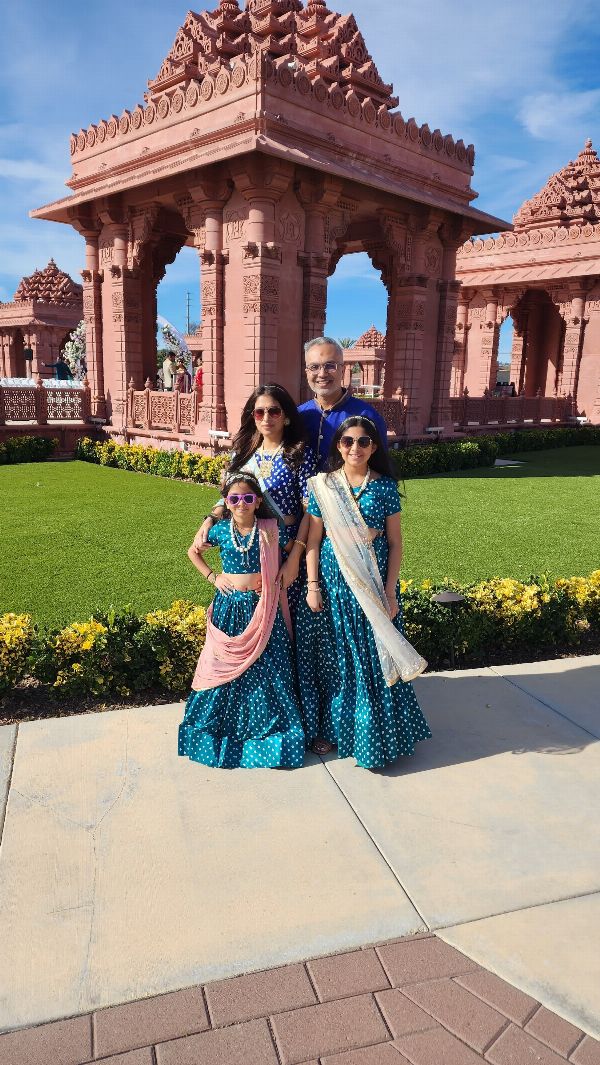 Aasha And Anushka Patel